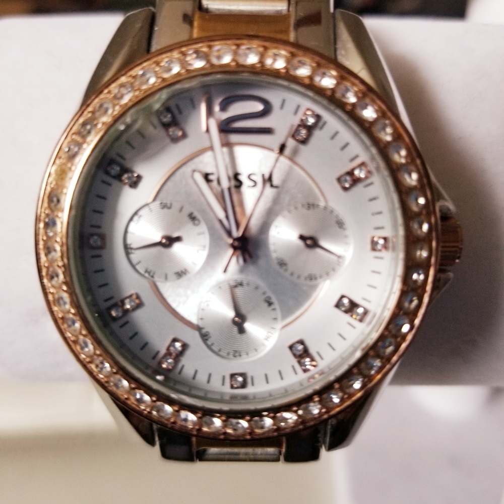 Ladies Fossil Riley Two Tone Crystal Accented Mul… - image 8